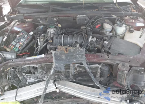 2000 Buick Park Avenue из США, поврежденный, VIN 1G4CW52K0Y4201033